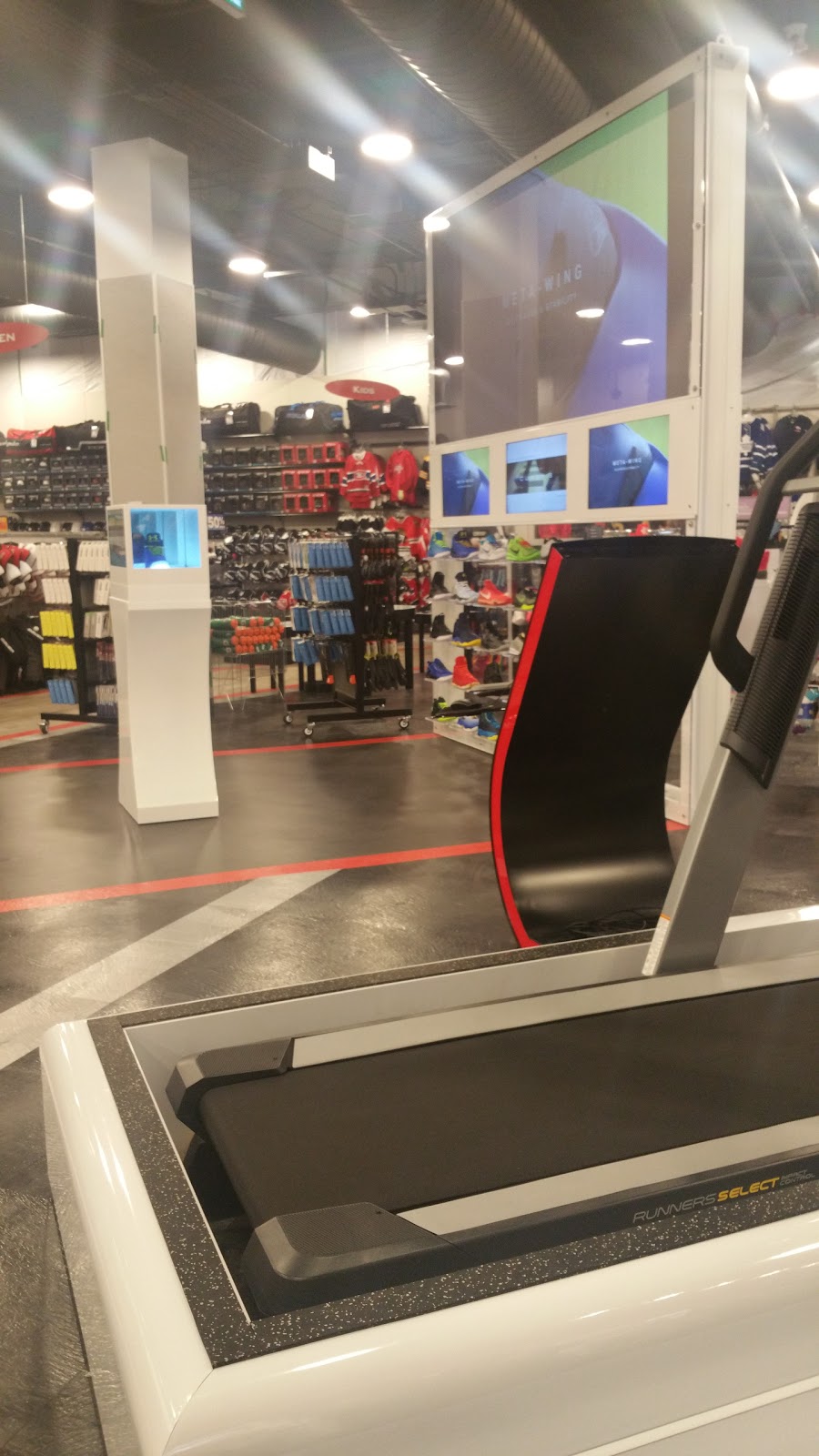 Sport Chek Halifax Shopping Centre | 7001 Mumford Rd Unit #1, Halifax, NS B3L 2H8, Canada | Phone: (902) 455-2528