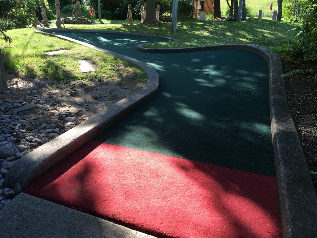 Cardinals Northern Adventure Mini Putt | 2740 ON-9, Kettleby, ON L0G 1J0, Canada | Phone: (905) 841-7378