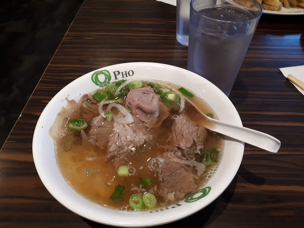 Pho Vietnamese Noodle Soup | 2963 Ellwood Dr SW, Edmonton, AB T6X 0B1, Canada | Phone: (780) 485-8860