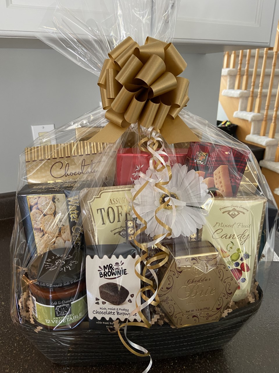 Barrie Gift Basket Express | 73 McIntyre Dr, Barrie, ON L4N 4K6, Canada | Phone: (705) 719-7044