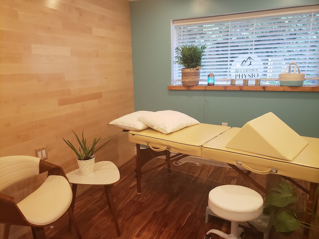 Blueridge Physio and Wellness | 2467 Lampman Pl, North Vancouver, BC V7H 1M6, Canada | Phone: (604) 365-8985