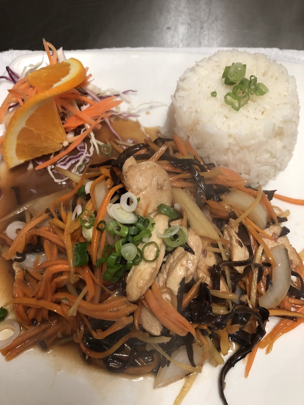 Restaurant familial Mai Thai | 3150 Boulevard de Tracy, Sorel-Tracy, QC J3R 5M7, Canada | Phone: (450) 855-4880