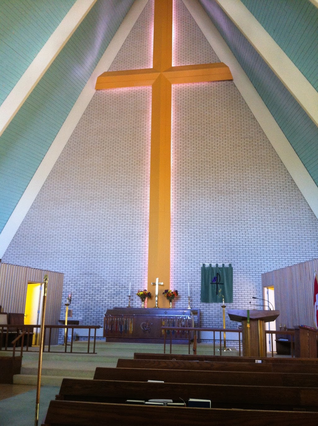 St. Lukes Anglican Church | 3233 Argyle Rd, Regina, SK S4S 2B5, Canada | Phone: (306) 586-9355