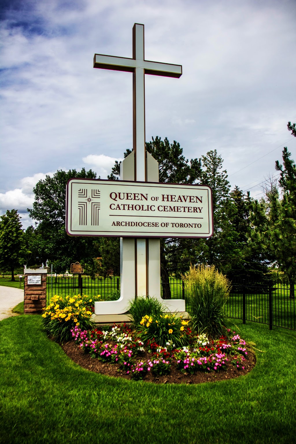 Queen of Heaven Catholic Cemetery | 7300 ON-27, Woodbridge, ON L4L 1A5, Canada | Phone: (905) 851-5822