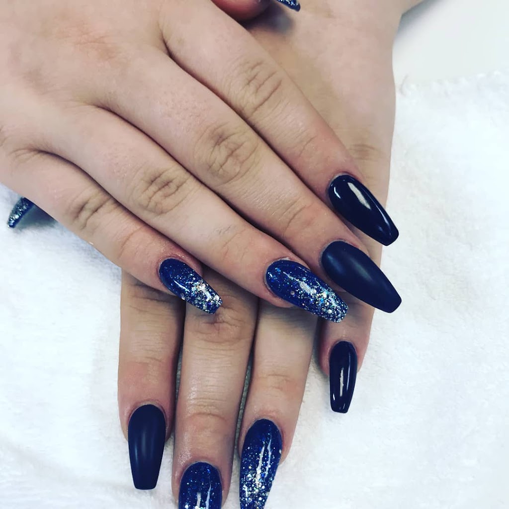 Popular Nails | 11432 Braeside Dr SW, Calgary, AB T2W 4X8, Canada | Phone: (403) 251-3885