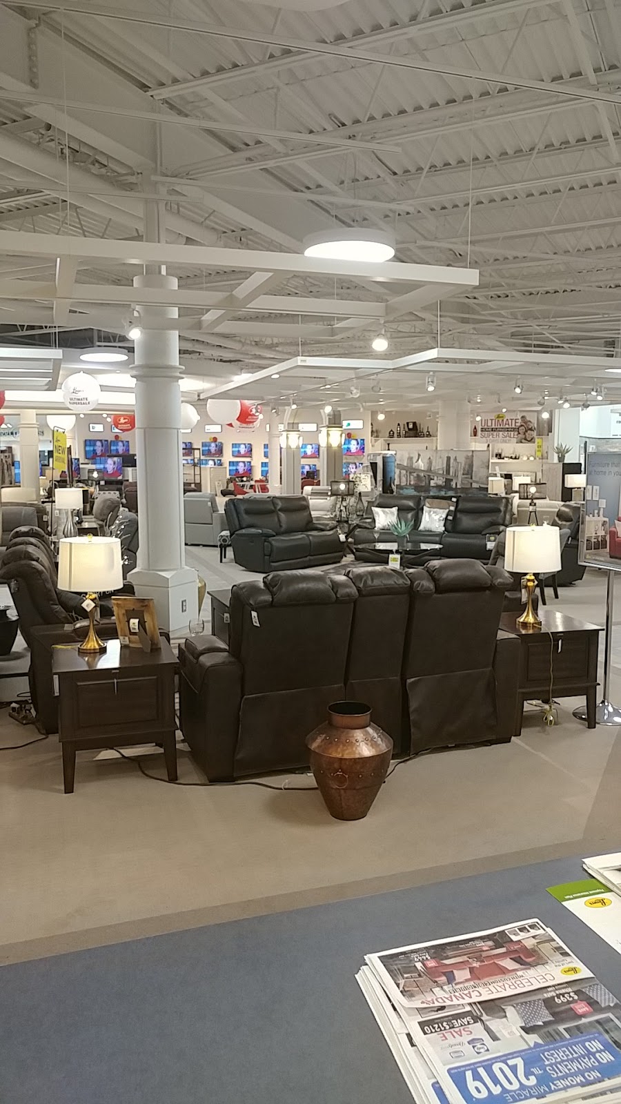 Leons Furniture | 799 Fort William Rd, Thunder Bay, ON P7B 3A4, Canada | Phone: (807) 346-1288