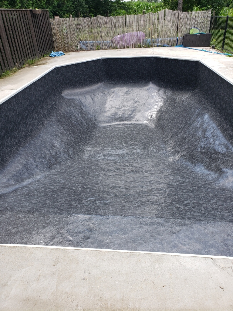 Breezewood Pools Inc. | 274 Queen St S, Bolton, ON L7E 4Z5, Canada | Phone: (905) 857-3830