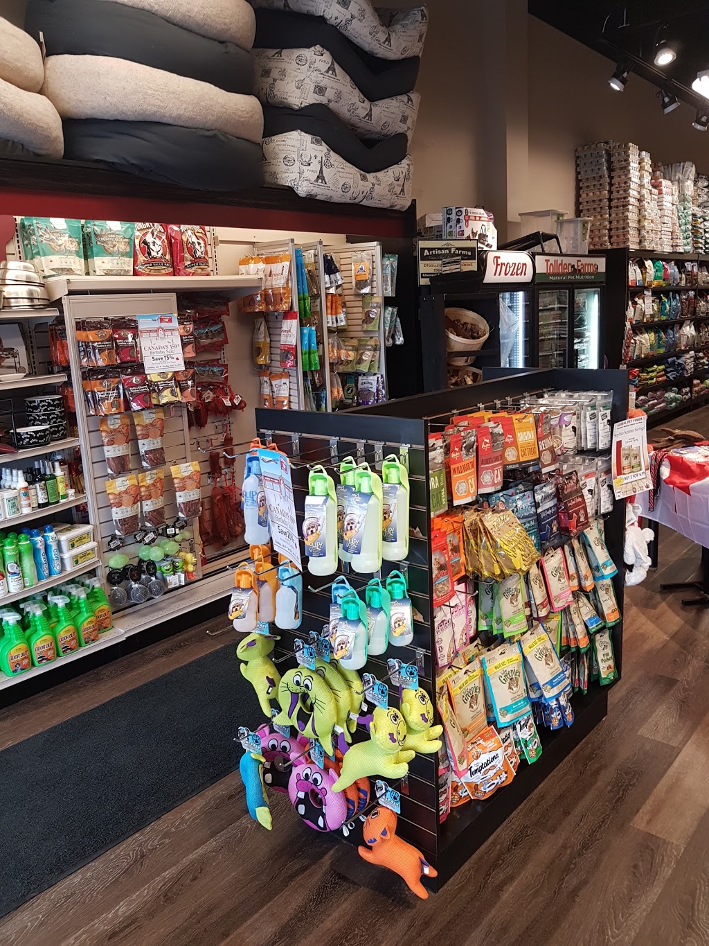 Global Pet Foods Stouffville | 5892 Main St, Whitchurch-Stouffville, ON L4A 2S7, Canada | Phone: (905) 640-4400