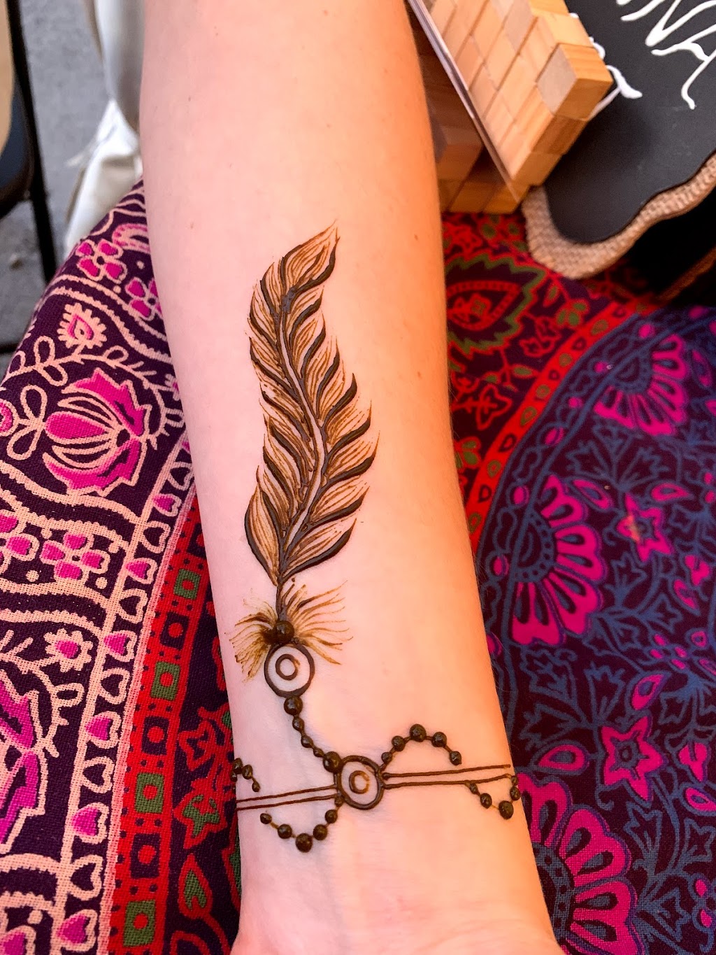 Maple Henna Art - Tattoo henné Montréal | 196 Av. Radisson, Pointe-Claire, QC H9R 5T9, Canada | Phone: (438) 921-7385