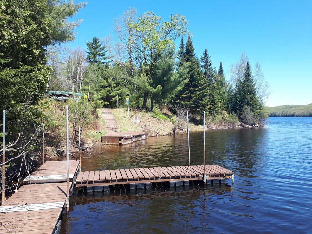 Gites Wabenaki Andrew | 3000 Chemin du Lac à la Pêche, Saint-Gérard-des-Laurentides, QC G9R 1V6, Canada | Phone: (819) 537-4555