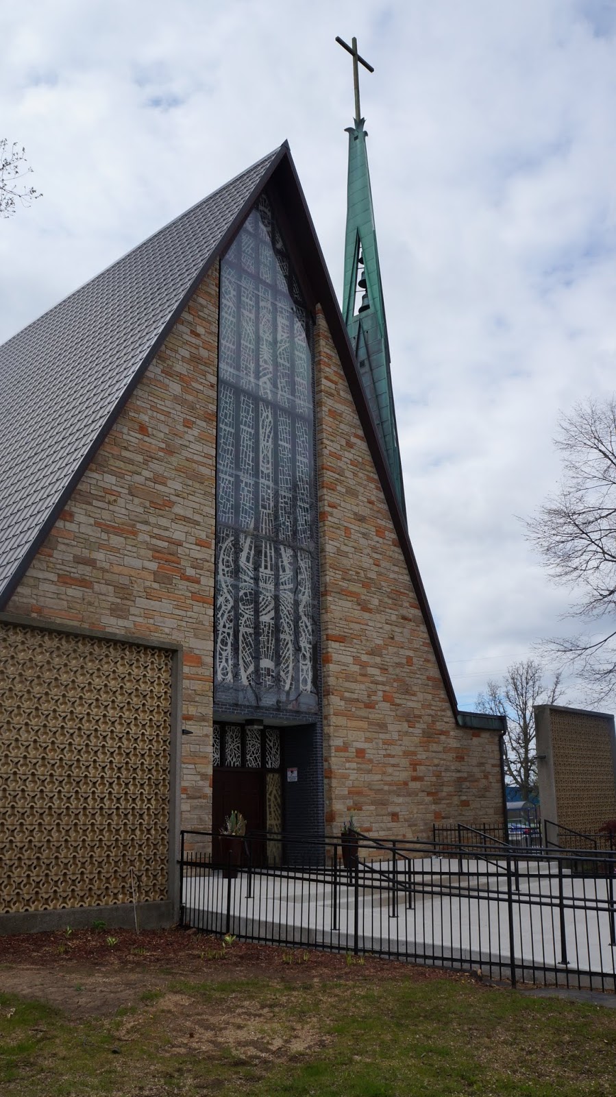 St. Eugene Church | 232 Queenston Rd, Hamilton, ON L8K 1G6, Canada | Phone: (905) 549-2694