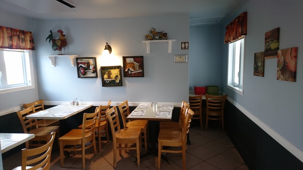 Restaurant Ti-Polo | Rt Canada, 100 Hwy 133, Henryville, QC J0J 1E0, Canada | Phone: (450) 299-2424