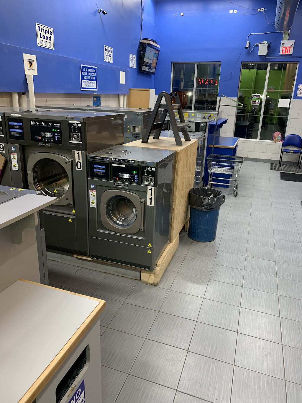 Fresh Bubble Laundromat | 145 Clarence St #25, Brampton, ON L6W 1T2, Canada | Phone: (905) 459-3992