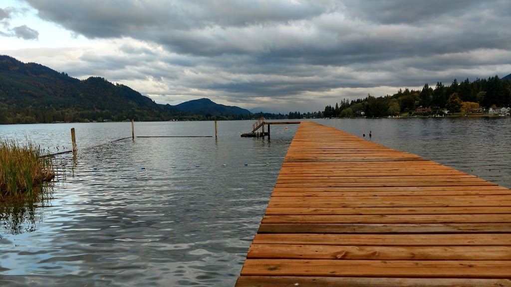 Lake Samish Terrrace Park | 921 Autumn Ln, Bellingham, WA 98229, USA | Phone: (360) 733-7944