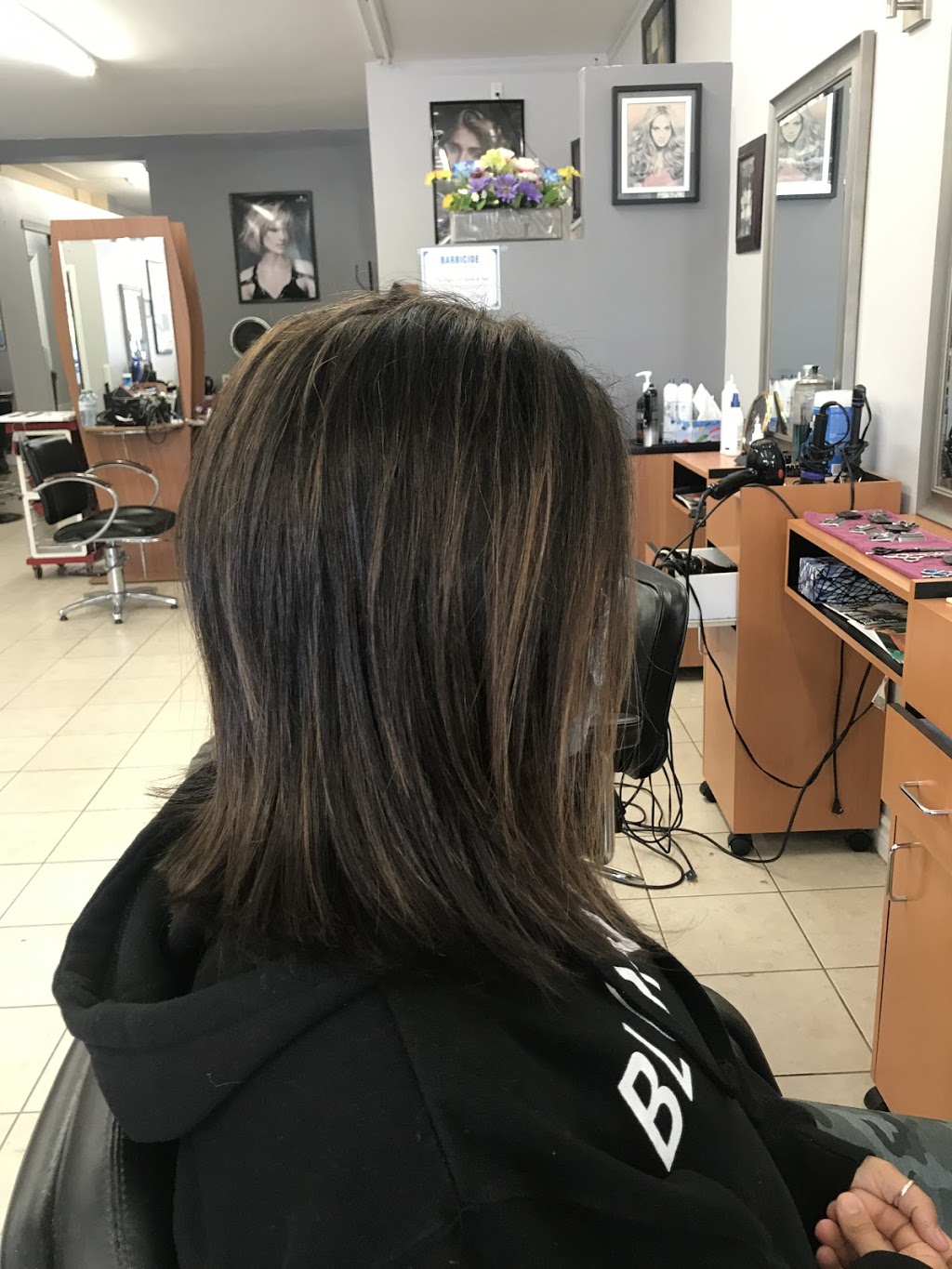 Lils Hair Design | 6075 Kingston Rd, Scarborough, ON M1C 1K5, Canada | Phone: (647) 296-6622