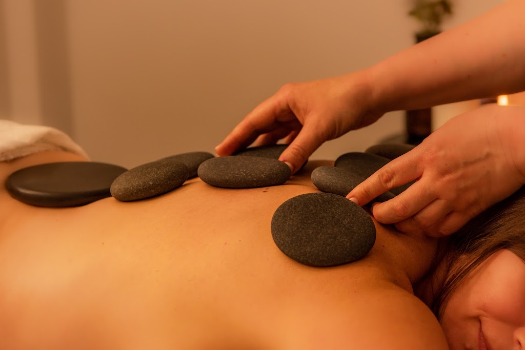 YU Massage Therapy | 19 Bakersfield Ct, Winnipeg, MB R3Y 0X4, Canada | Phone: (431) 588-1968