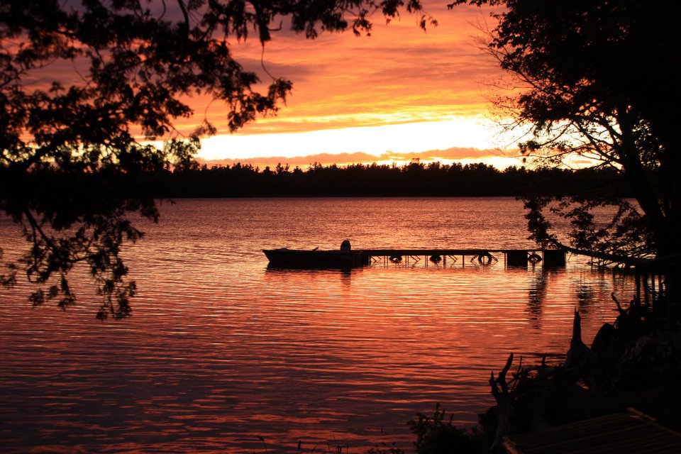 Cedar Crest Cottages & Campground | 120 Varty Lake Rd, Yarker, ON K0K 3N0, Canada | Phone: (613) 377-6422