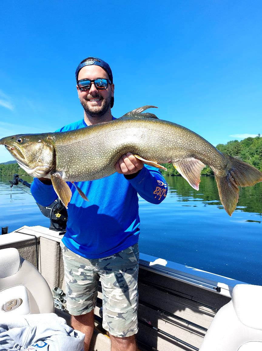 Guide de Pêche Lac Memphrémagog - John Corbière | 353 Rue de Hatley, Magog, QC J1X 3N2, Canada | Phone: (819) 560-1244