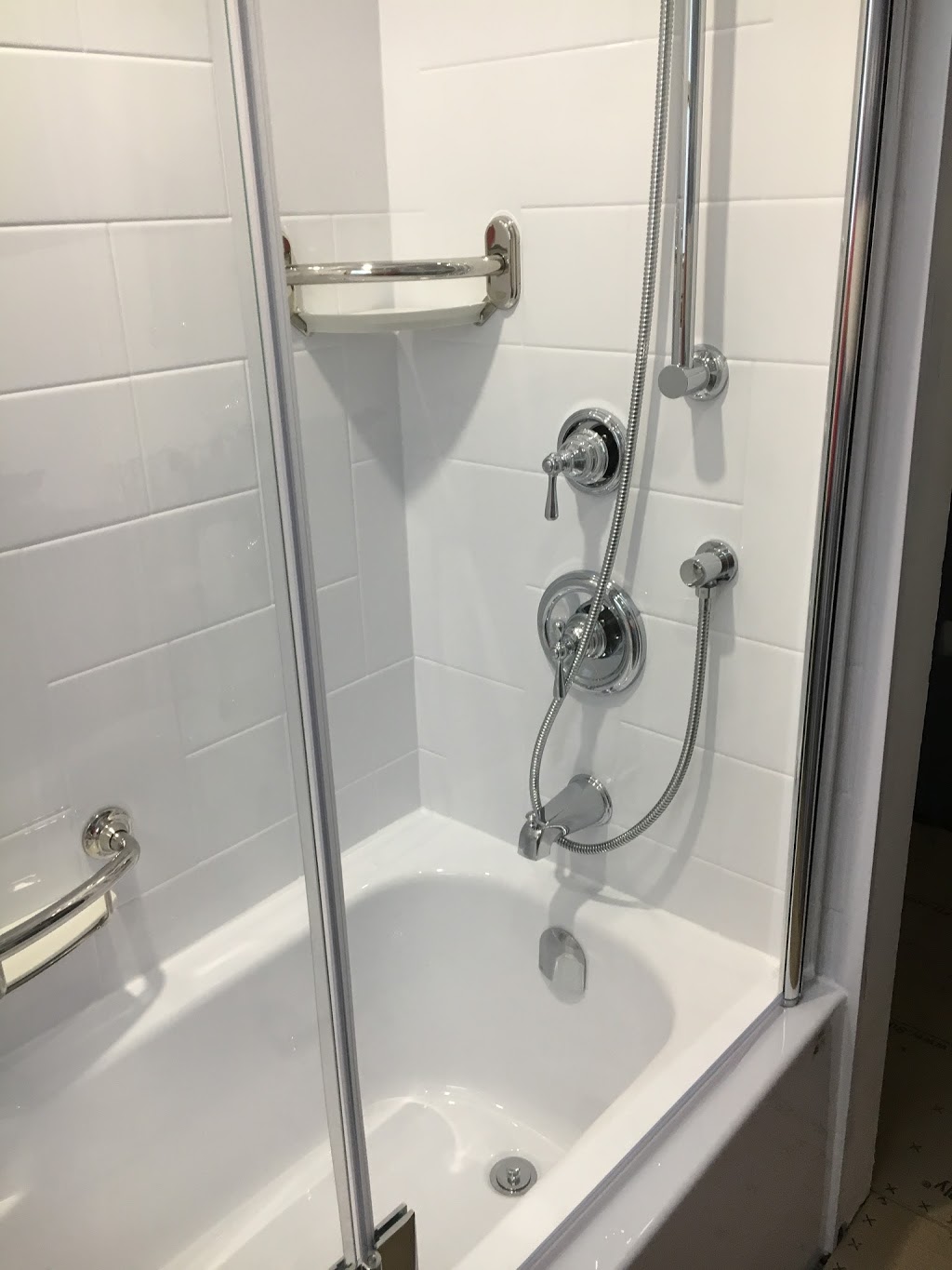 Bath Fitter | 150 Exeter Rd Unit 22, London, ON N6L 1G9, Canada | Phone: (888) 577-9771
