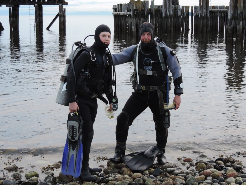 Seadog Divers Den | 5648 Teredo St, Sechelt, BC V0N 3A0, Canada | Phone: (604) 989-4720