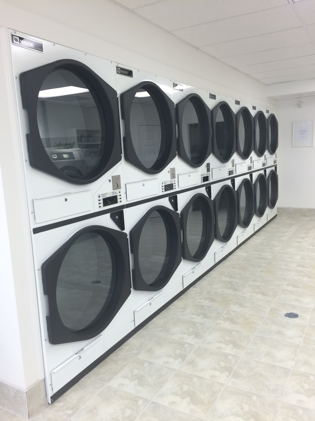 Bronte Coin Laundry | 42 Bronte St S #14, Milton, ON L9T 1Y8, Canada | Phone: (647) 471-5726
