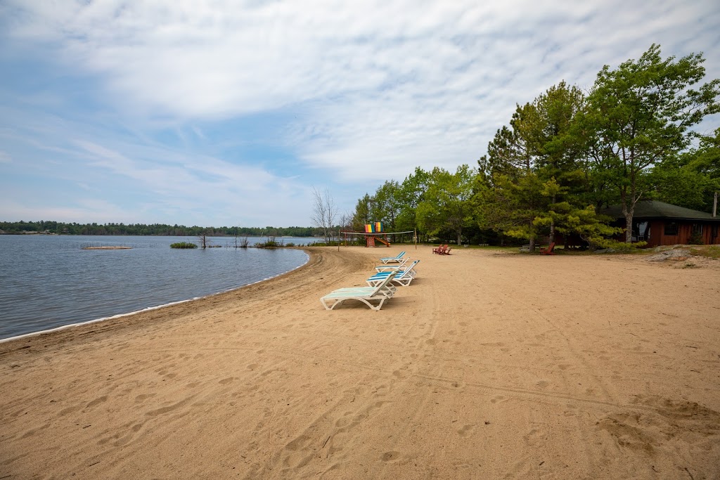 Sand Bay Resort | 80 Sand Bay Rd, Nobel, ON P0G 1G0, Canada | Phone: (705) 342-9333