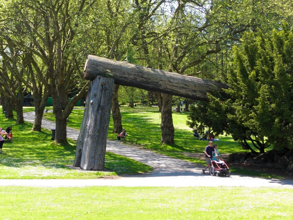 Lumbermans Arch Concession | 3301 Stanley Park Dr, Vancouver, BC V6G 3E2, Canada | Phone: (604) 683-1956