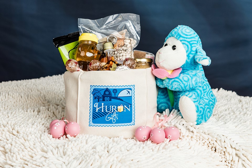 Huron Gifts | 242 Main Street North, Front section, Exeter, ON N0M 1S3, Canada | Phone: (519) 200-3173