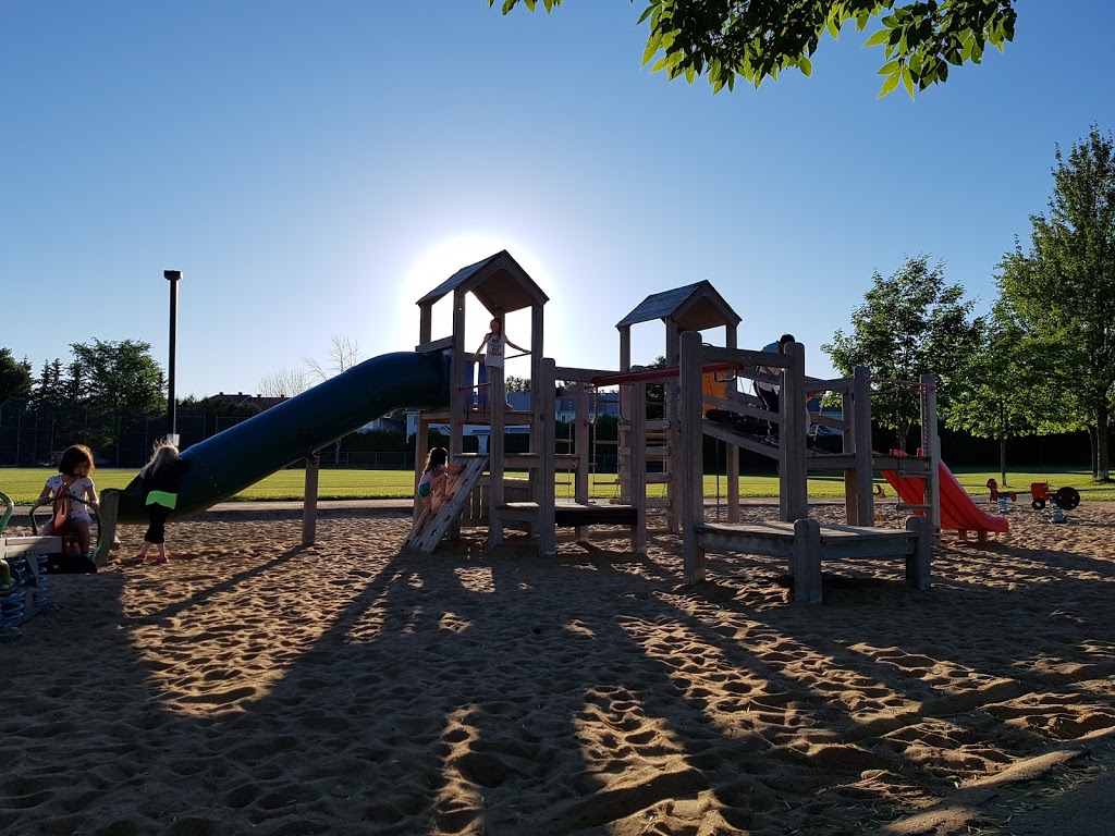 Grassy Plains Park | 85 Grassy Plains Dr, Kanata, ON K2M 2N3, Canada | Phone: (613) 580-2400