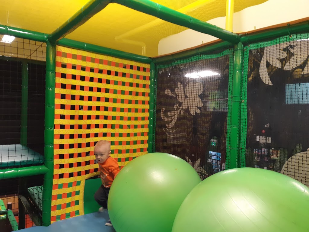 Kidz R Us Playzone | 1111 Québec Rte 138, Kahnawake, QC J0L 1B0, Canada | Phone: (450) 633-1111