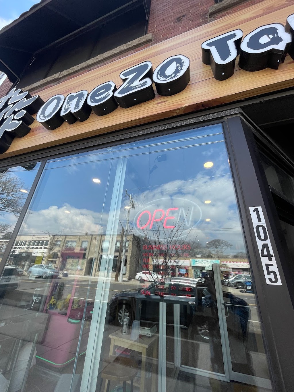 OneZo Tapioca丸作 | 1045 King St W Unit 1, Hamilton, ON L8S 1L6, Canada | Phone: (647) 688-9002