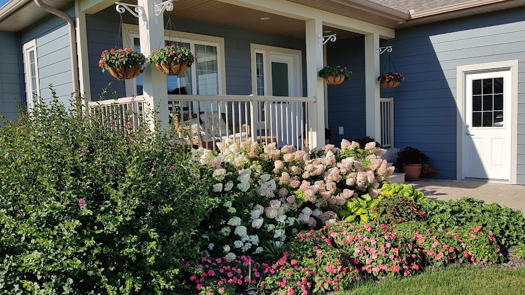 Gardens of Distinction | 165 Grandview Dr, Steinbach, MB R5G 0X1, Canada | Phone: (204) 371-1091