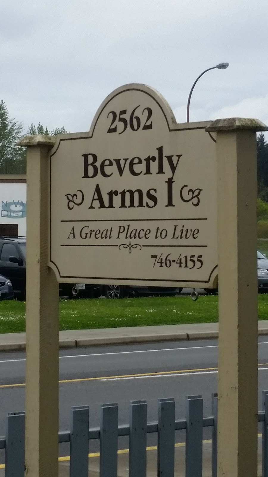 Beverly Arms No 1 | 2562 Beverly St, Duncan, BC V9L 4P4, Canada | Phone: (250) 746-4155