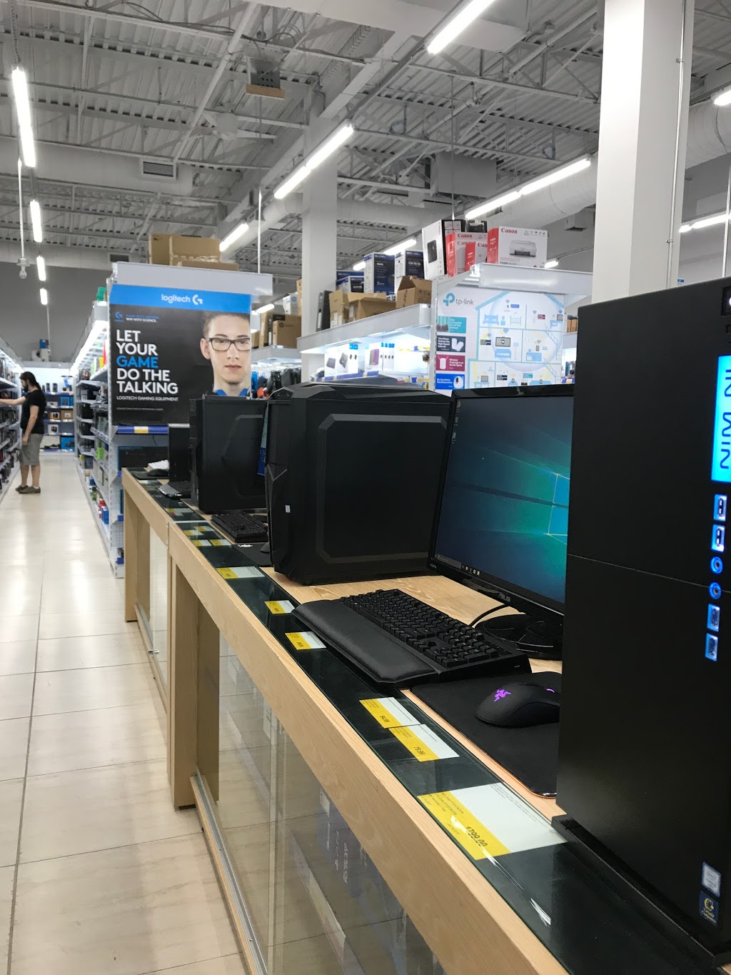 Canada Computers & Electronics | Fairview Mall, 285 Geneva St e1, St. Catharines, ON L2N 2G1, Canada | Phone: (905) 988-9881
