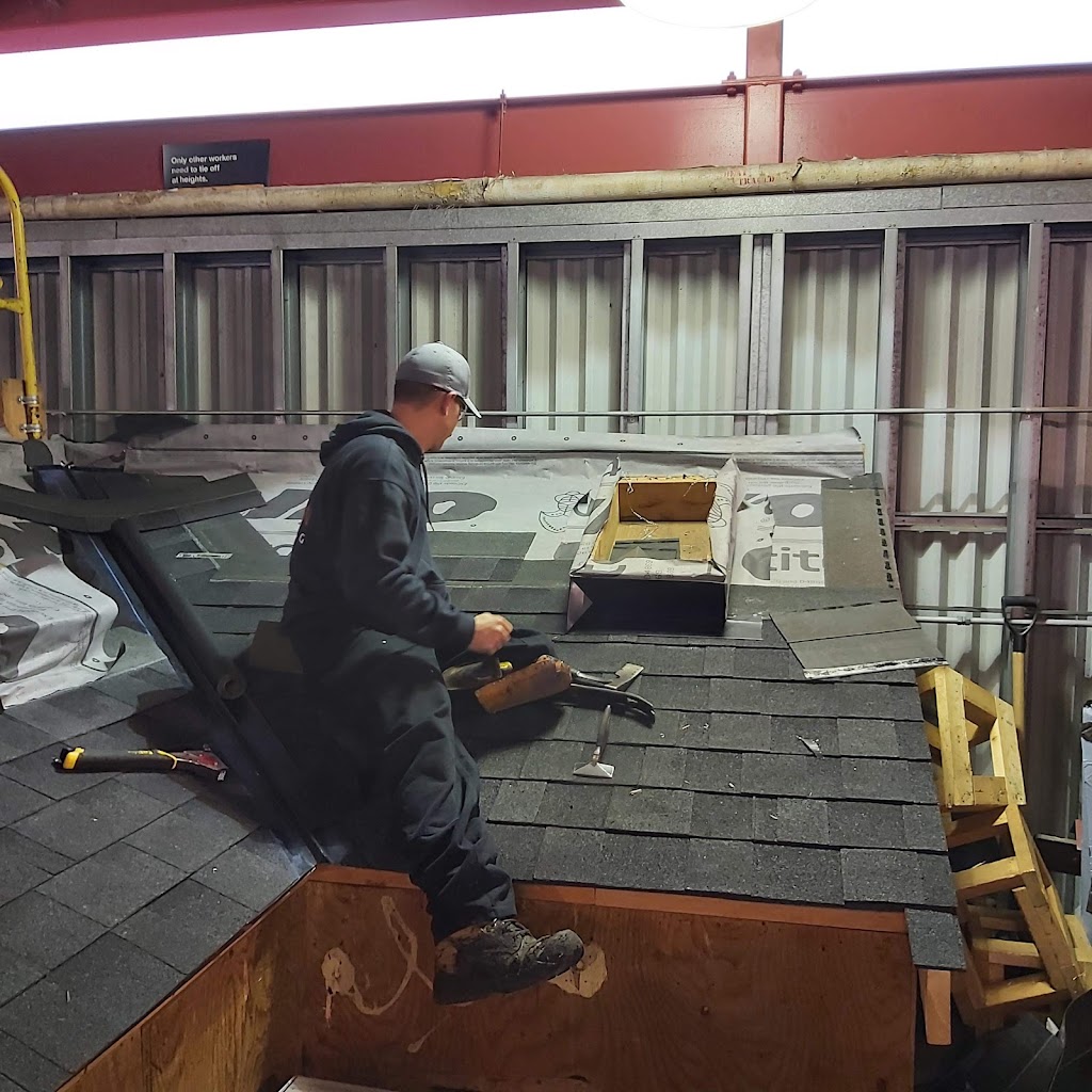 Onward Roofing.LTD | 3009 Cedar Rd, Ladysmith, BC V9G 1C1, Canada | Phone: (250) 667-8974