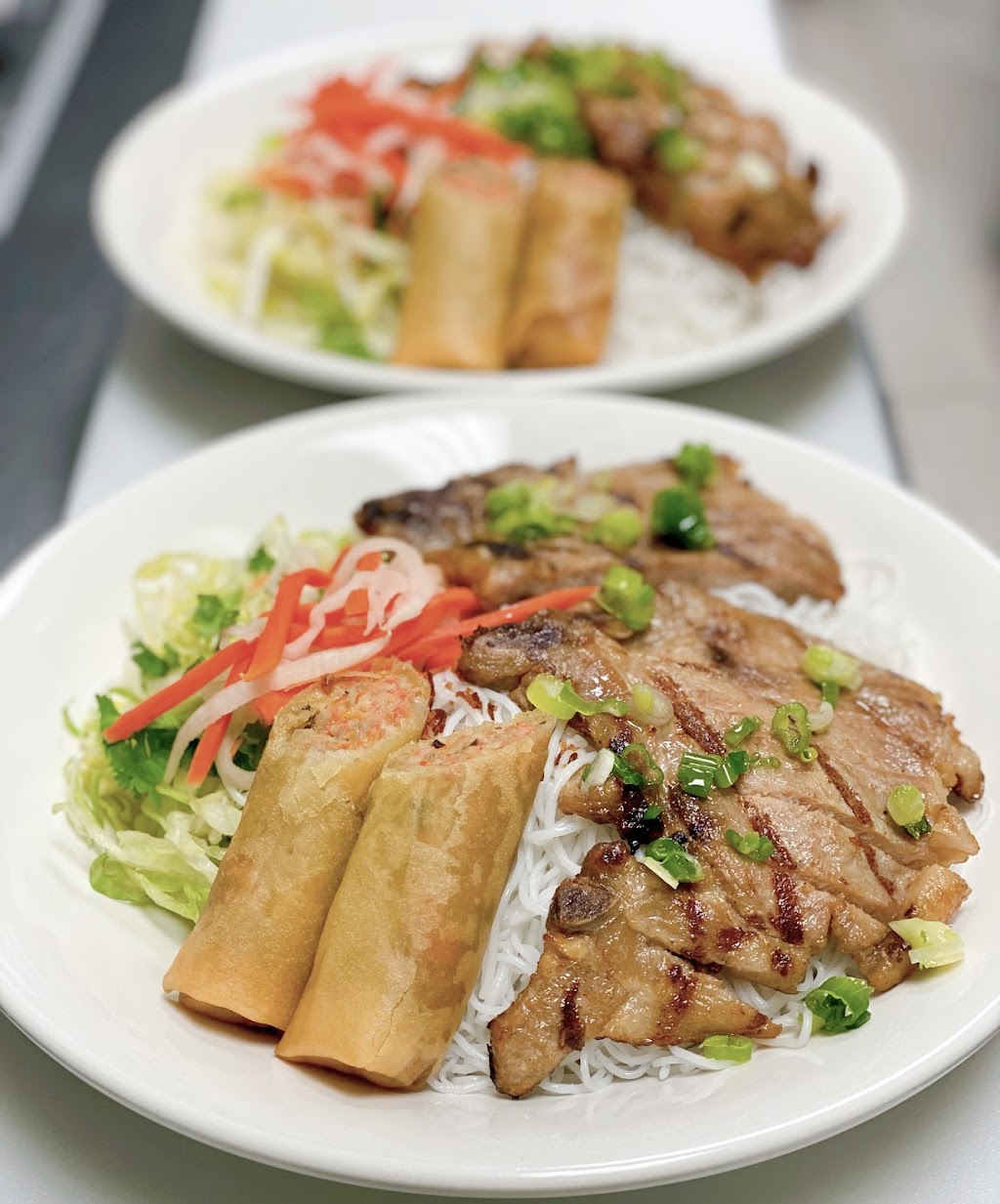 Gibsons Pho Le | 900 Gibsons Way #8, Gibsons, BC V0N 1V8, Canada | Phone: (604) 840-0128