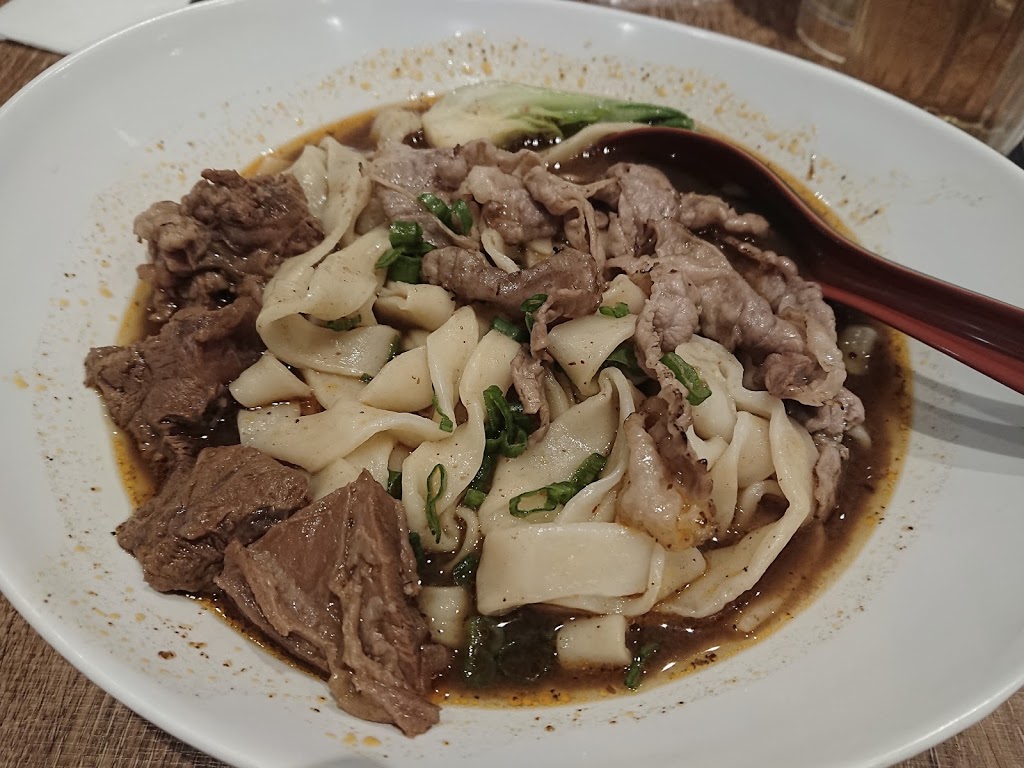 CHEF HUNG TAIWANESE BEEF NOODLE | 9055 University High St #109, Burnaby, BC V5A 0A7, Canada | Phone: (604) 299-8548