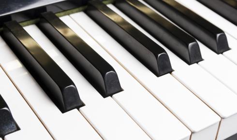 Piano Teacher - Music Net School North York Toronto | 50 Tuscarora Dr, North York, ON M2H 2K3, Canada | Phone: (416) 499-3242