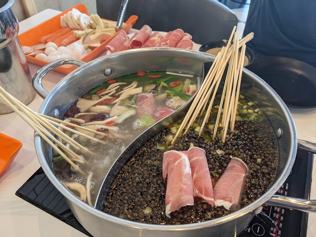 Ye Skewers Hot Pot Aurora 三大爷串串香火锅 | 15480 Bayview Ave, Aurora, ON L4G 7J1, Canada | Phone: (905) 503-0201