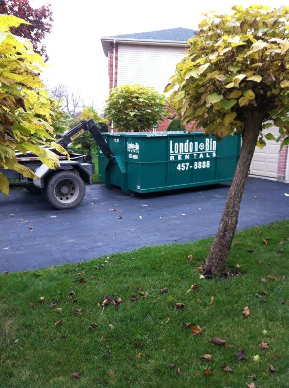 London Bin Rentals | 2724 Roxburgh Rd #8, London, ON N6N 1K9, Canada | Phone: (519) 457-8888