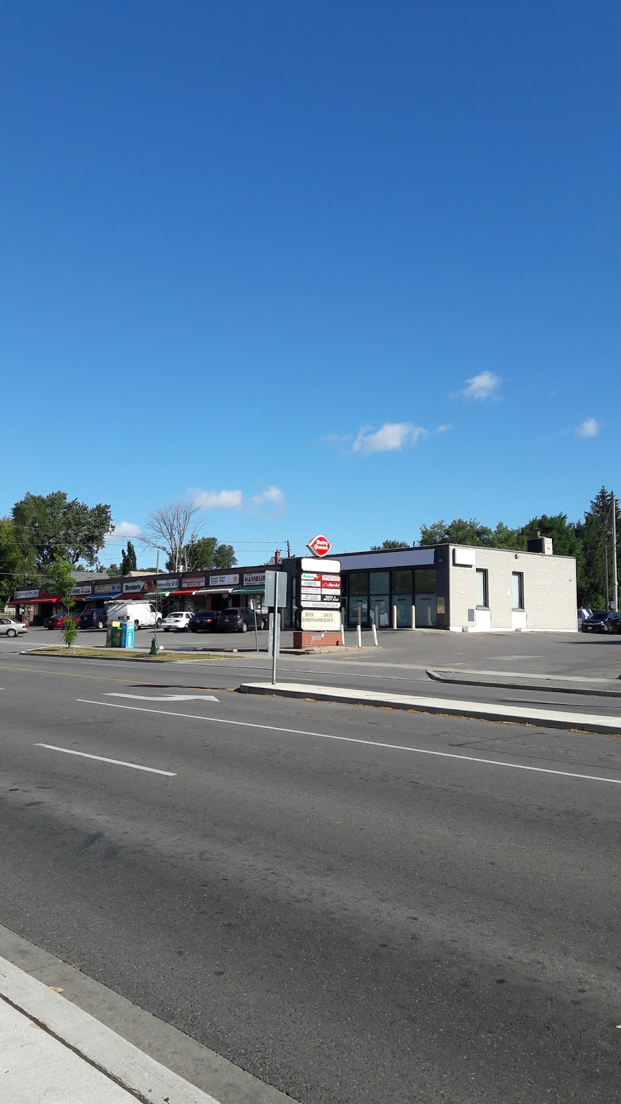 Jumbo Hamburger | 629 Pharmacy Ave, Scarborough, ON M1L 3H3, Canada | Phone: (416) 755-6451