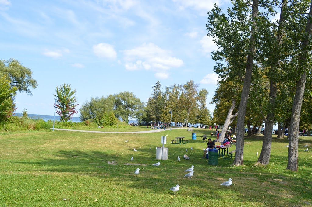 Innisfil Beach Park | 676 Innisfil Beach Rd, Innisfil, ON L9S 4H6, Canada | Phone: (705) 436-3710