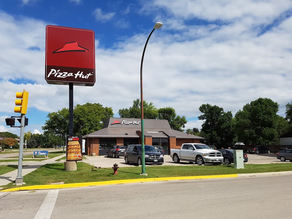 Pizza Hut | 58 Main St, Selkirk, MB R1A 1R1, Canada | Phone: (204) 785-2211