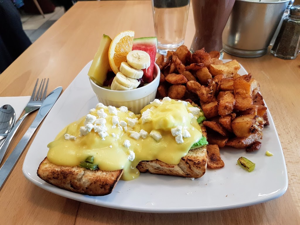 Amys Déjeuner Brunch Gâteries | 4832 Boul Saint-Jean, Pierrefonds, QC H9H 4B2, Canada | Phone: (514) 624-1777