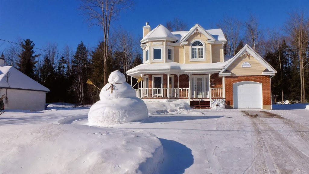 Les Promenades du Boisé Mirabel inc. et Avantage Courtier Immobi | 11685 Rue de la Randonnée, Mirabel, QC J7N 3C2, Canada | Phone: (450) 979-7000