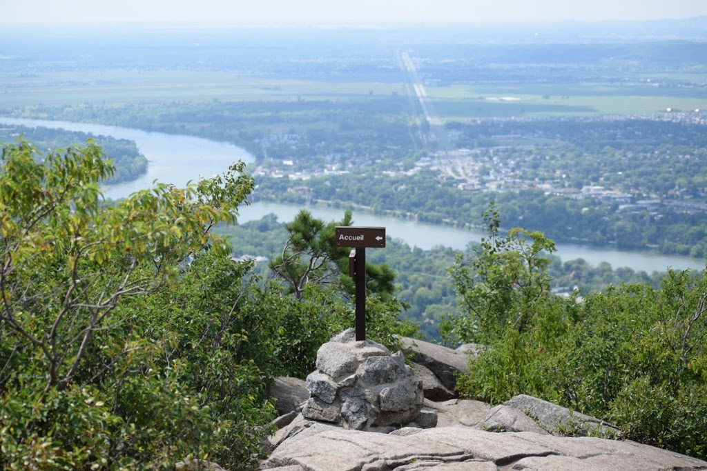 Gault Nature Reserve of McGill University | 422 Chemin des Moulins, Mont-Saint-Hilaire, QC J3G 4S6, Canada | Phone: (450) 467-4010