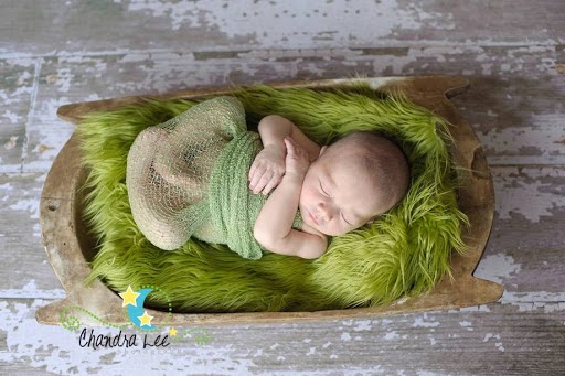 Newborn Photography by Chandra Lee Photography | 225 Millburn Dr, Bowmanville, ON L1C 5M1, Canada | Phone: (905) 449-2200