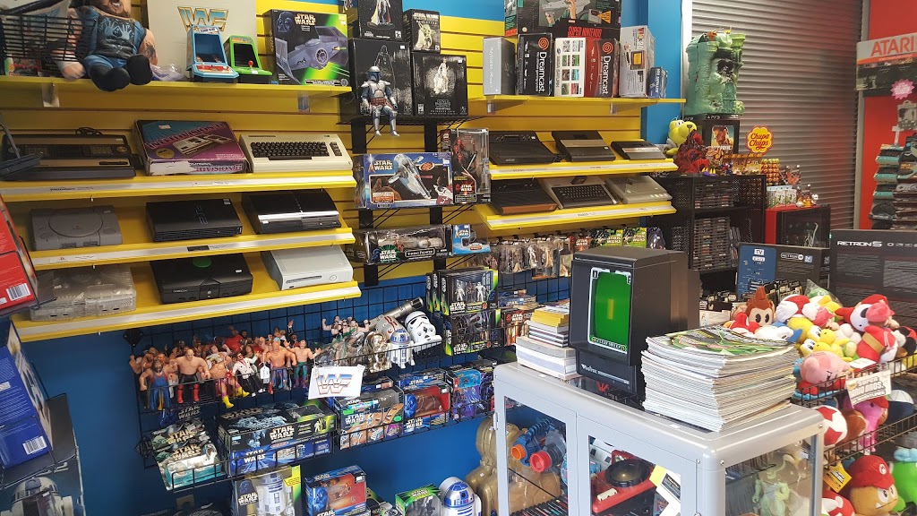 Retro Quest | 2060 Sheppard Ave E, North York, ON M2J 5B3, Canada | Phone: (416) 492-9999