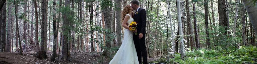 Muskoka Wild and Free Weddings | 34 Florence St W, Huntsville, ON P1H 1V4, Canada | Phone: (416) 576-2234