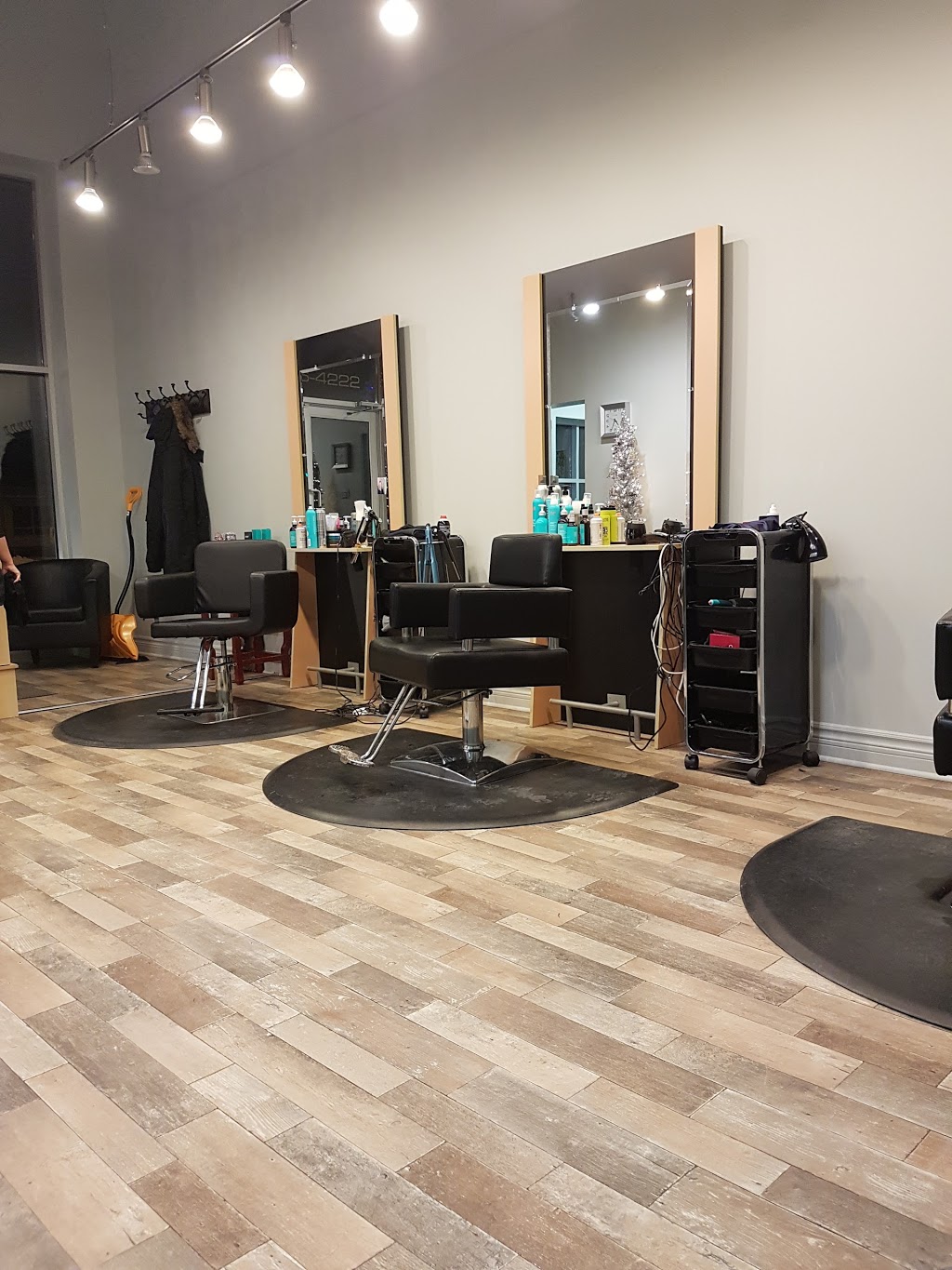 Salon Beaute Elite | 231 Rue Notre Dame, Berthierville, QC J0K 1A0, Canada | Phone: (450) 836-4222